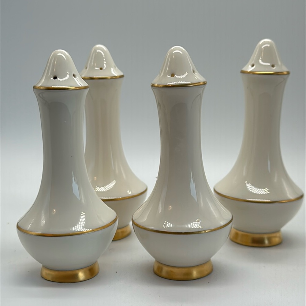 Pickard China 4-pc set Salt Pepper